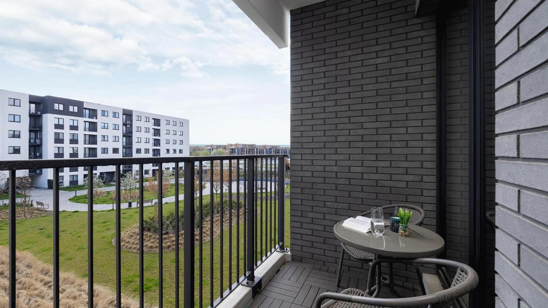 Beautiful & Spacious 1 Bedroom Apartament With Balcony By Noclegi Renters Krakow Poland